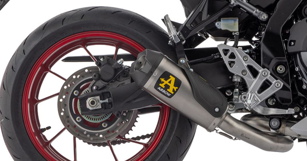 Ligne d'Échappement ARROW Works pour SUZUKI GSX-8R (24-25)