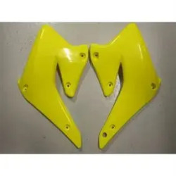 Ouies de Radiateur Jaune UFO Moto pour Suzuki RM-Z250 (04-06) SU03933102