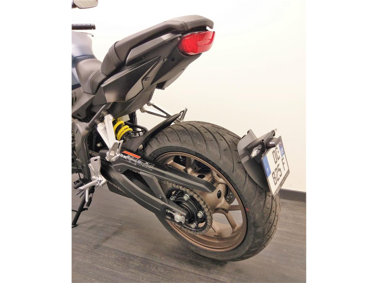 Support de plaque Valter Moto LECHE ROUE - Habillage & protection moto 
