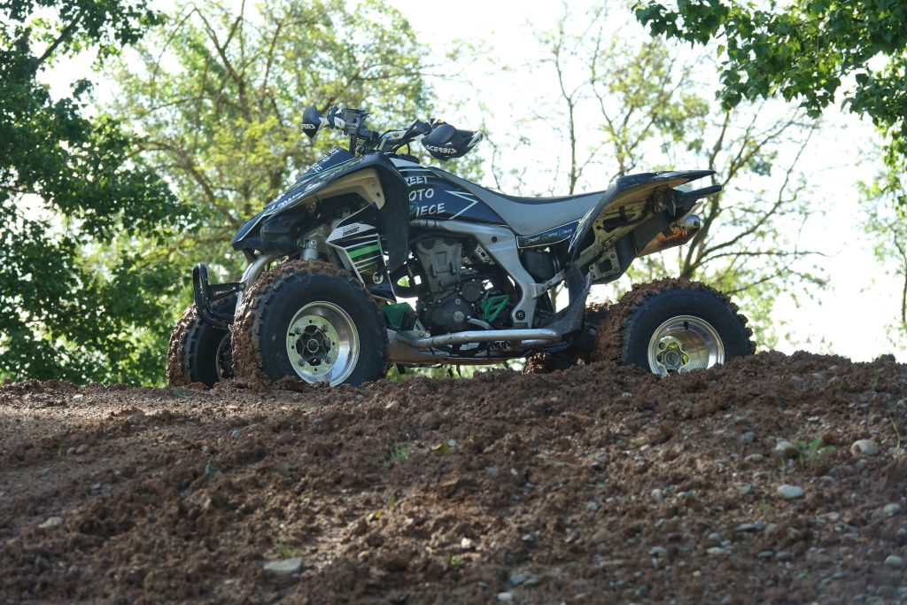 Quad Kawasaki 450 street moto piece